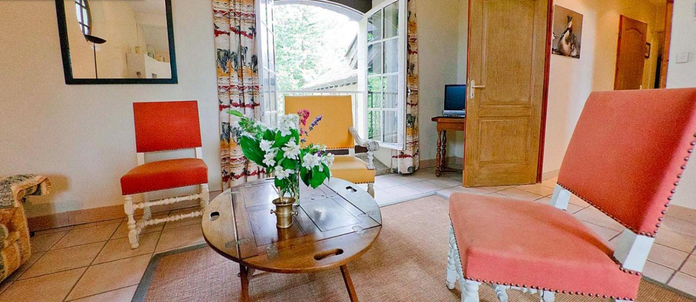 Chateau De - Vakantiehuis Joyeux