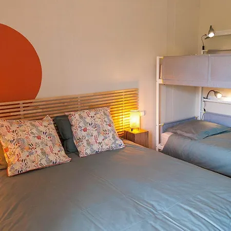 Chateau De Joyeux - Gites Room photo